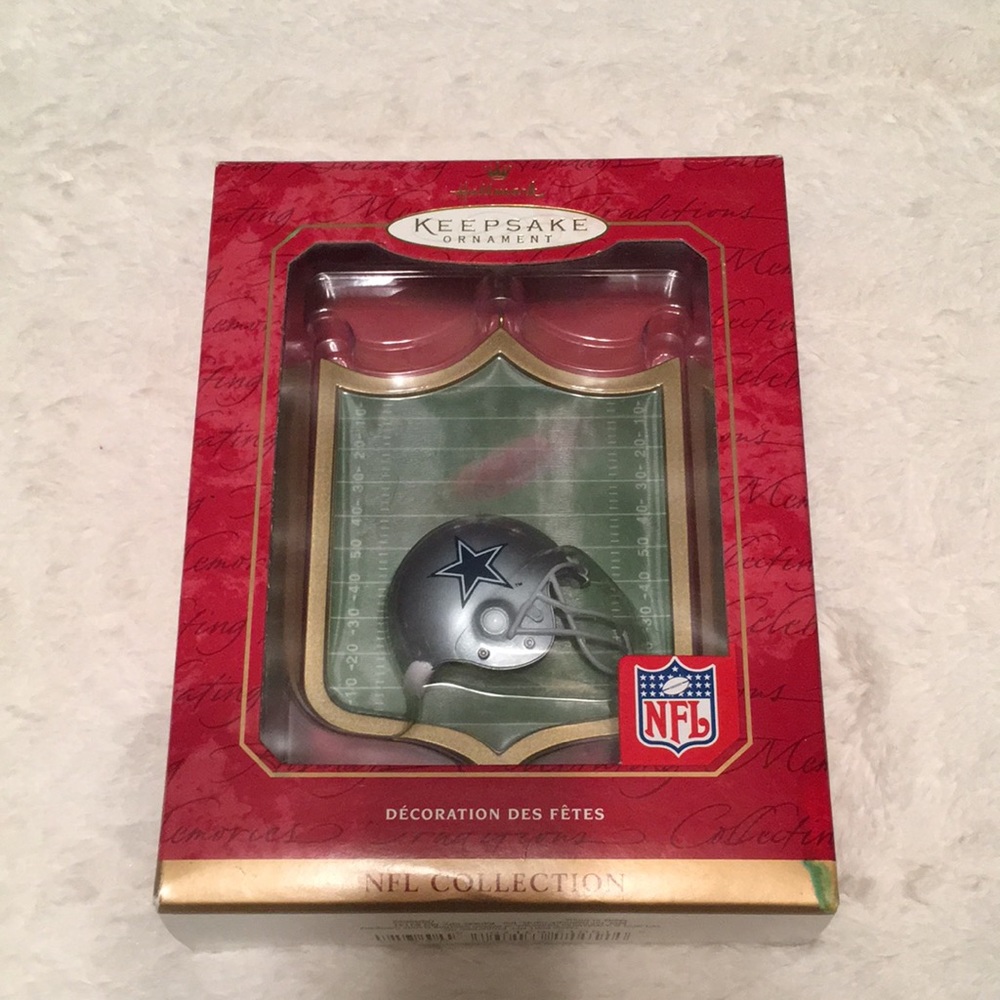 Hallmark 2001 NFL Dallas Cowboys Ornament